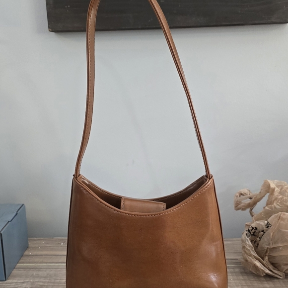 638 Guess Half Moon Small Clutch Caramel Handle Purse - Picture 7 of 7